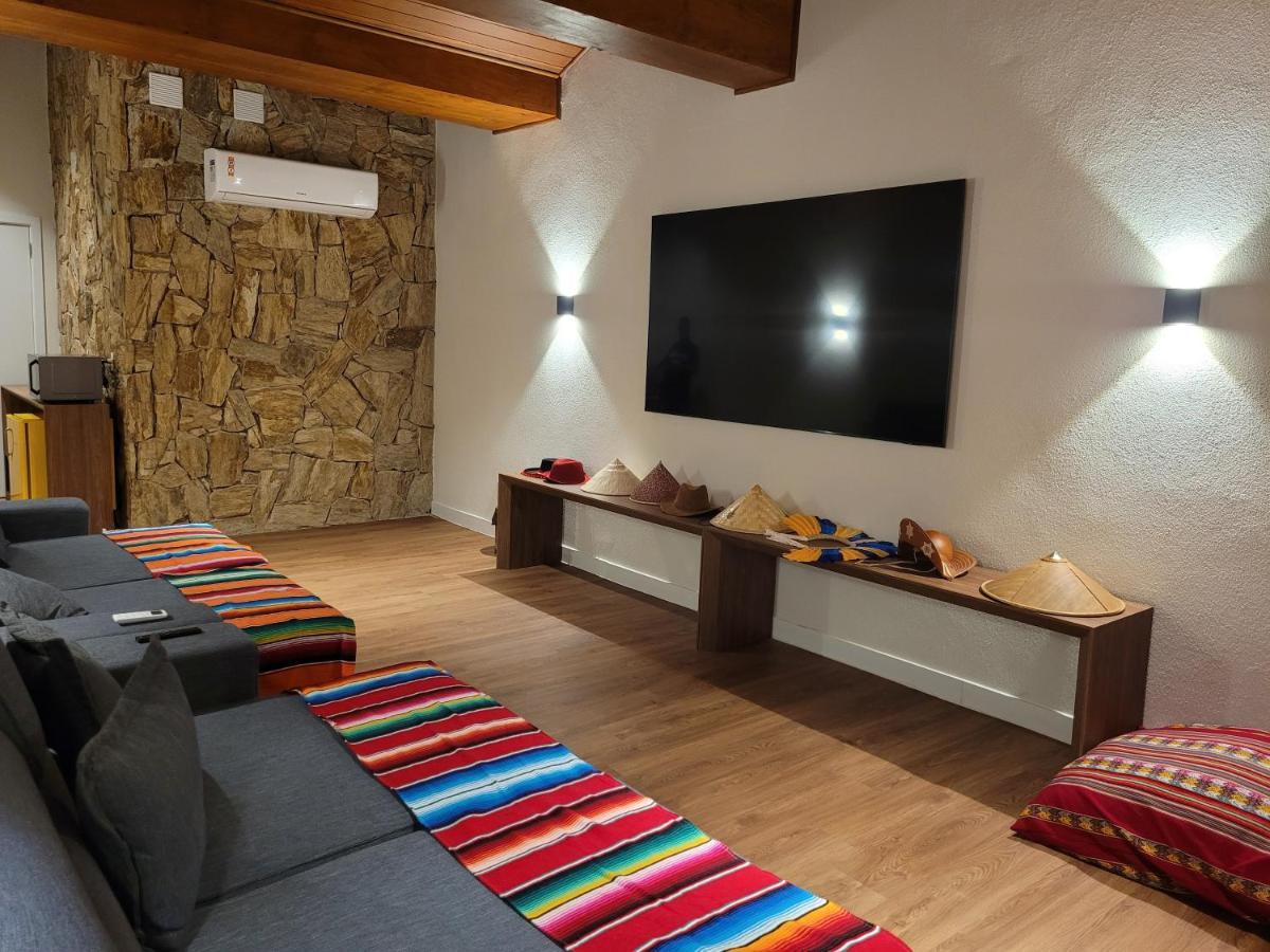 Hotel Wanderlust Experience